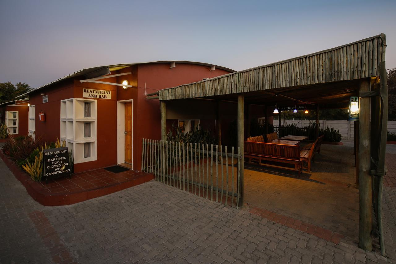 Mokoro Lodge Maun Ngoại thất bức ảnh