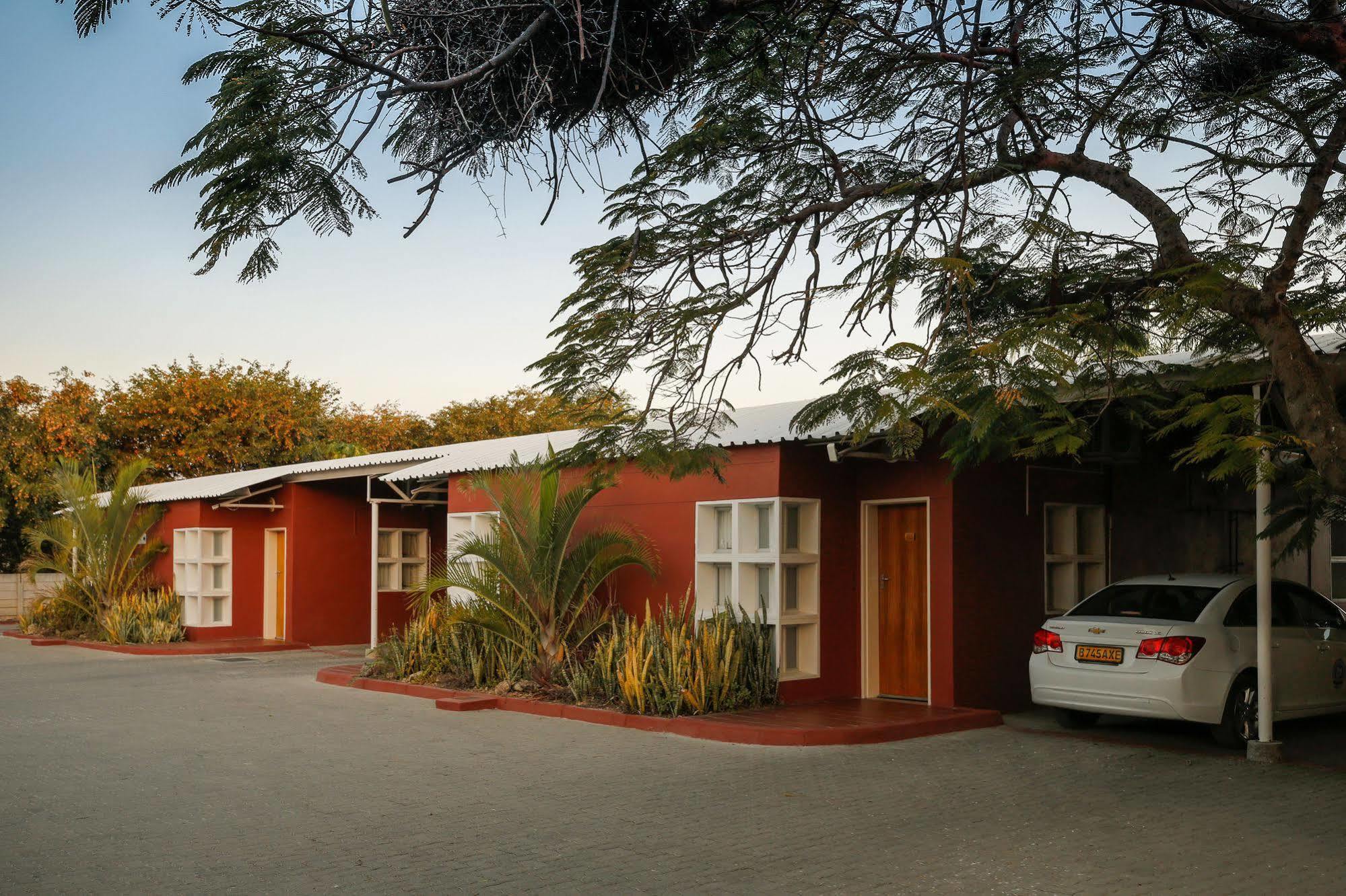 Mokoro Lodge Maun Ngoại thất bức ảnh